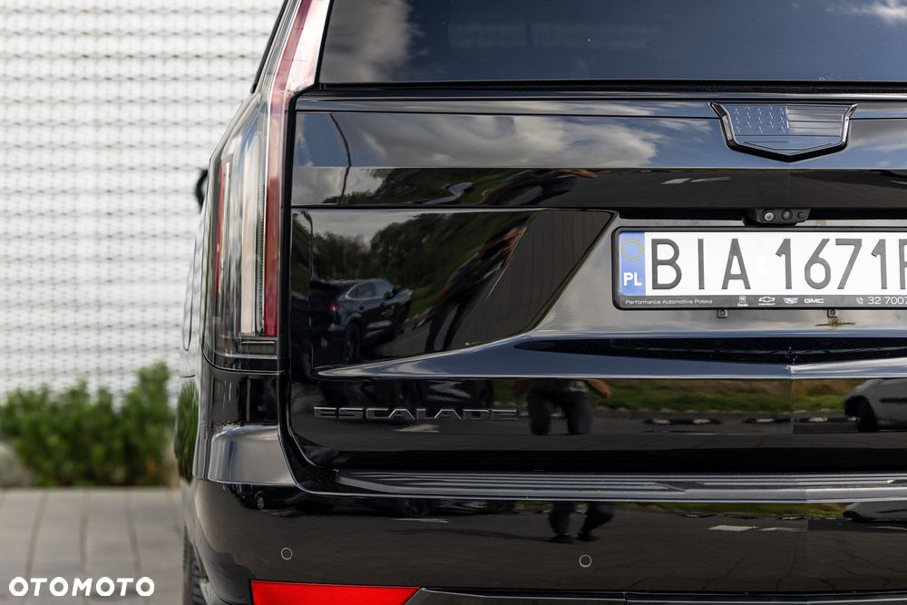 Cadillac Escalade - 12