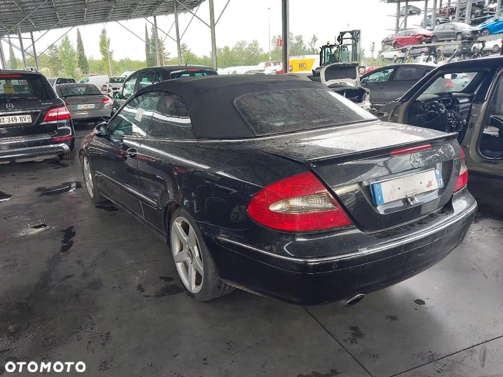 Mercedes-Benz CLK Coupe 320 CDI 7G-TRONIC Avantgarde - 3