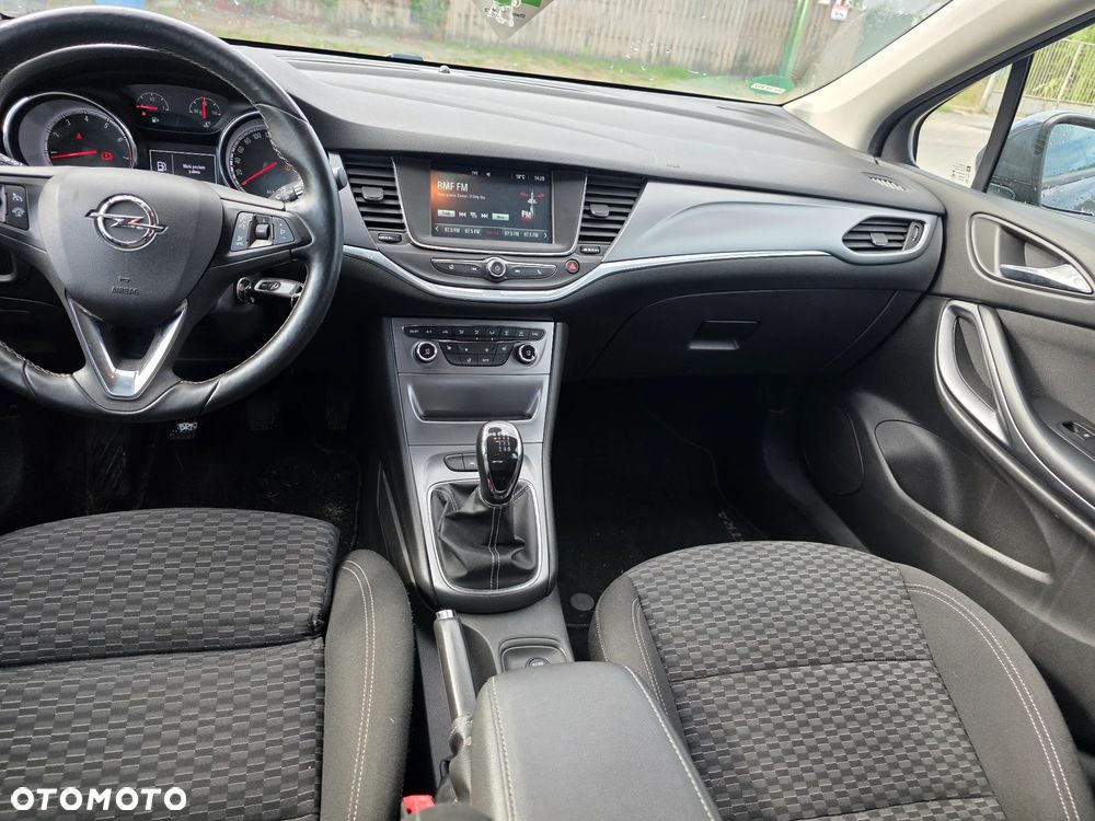 Opel Astra - 10
