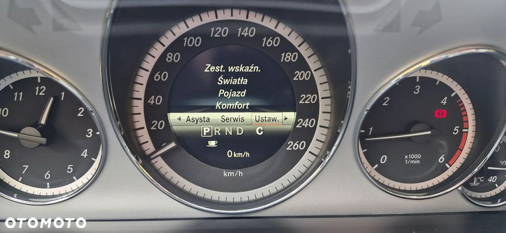 Mercedes-Benz Klasa E 220 CDI Automatik Avantgarde - 35