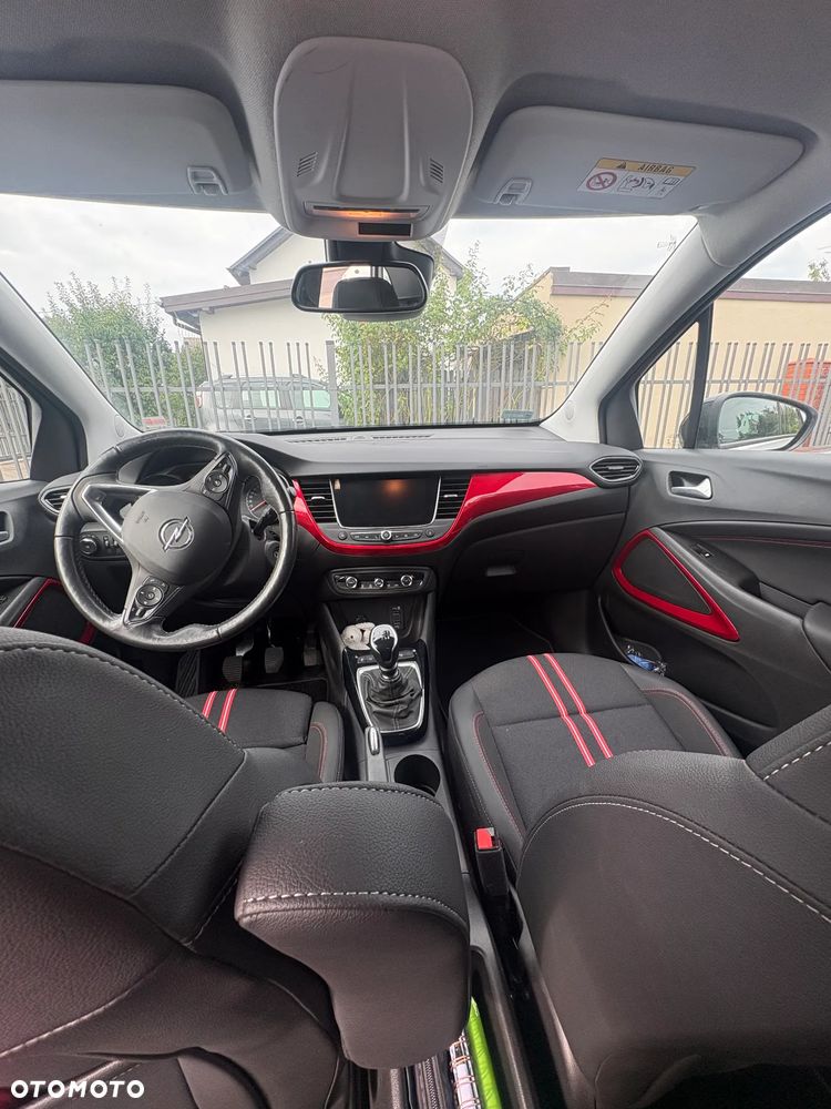 Opel Crossland 1.2 T GS Line - 8