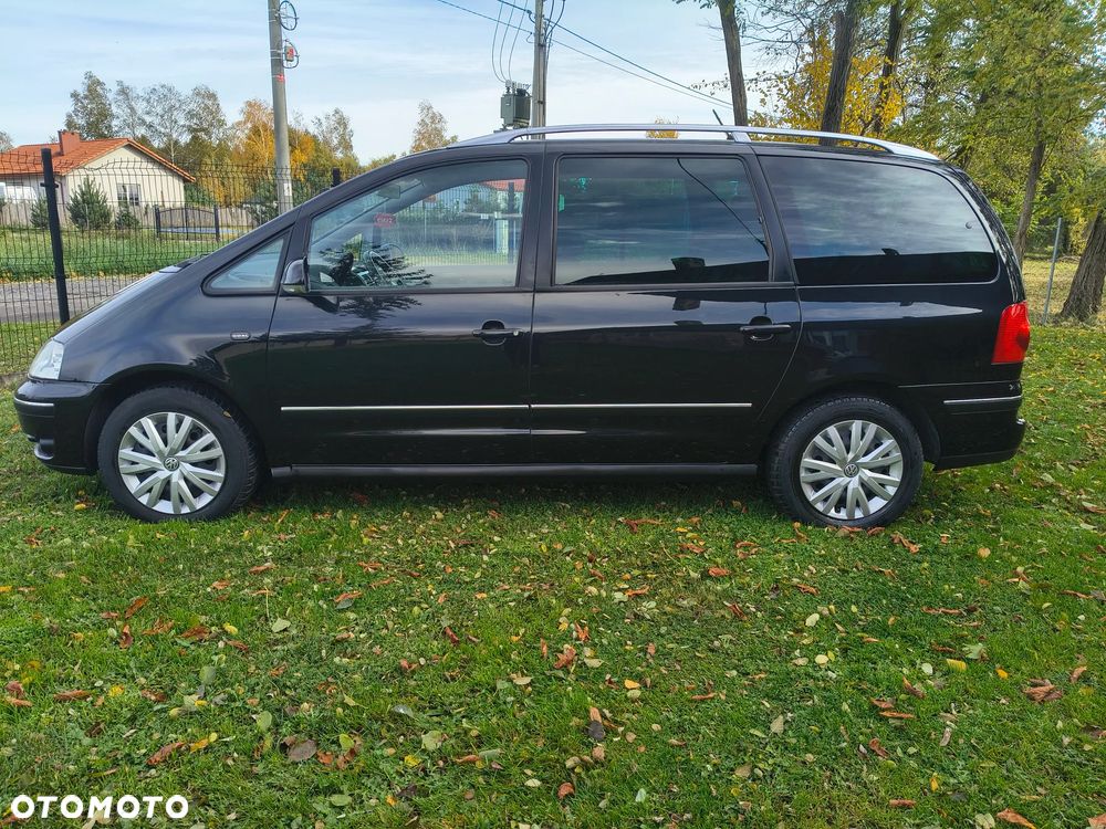 Volkswagen Sharan 2004 photo 2