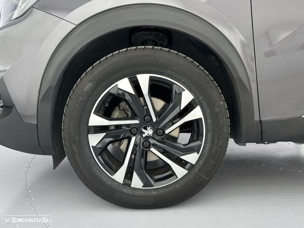 Peugeot 2008 1.2 PureTech Allure - 16