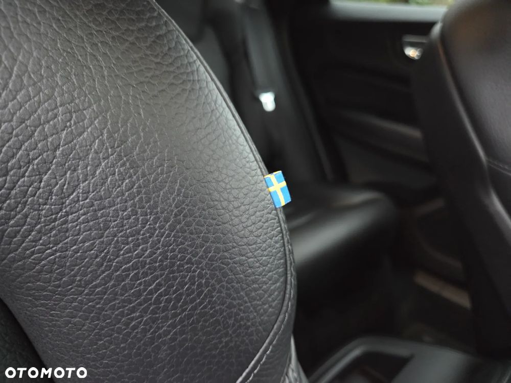 Volvo XC 60 D4 Momentum Pro - 35