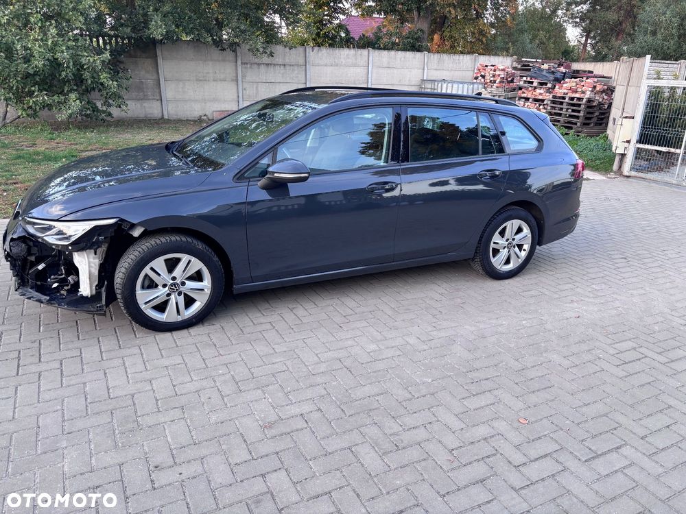 Volkswagen Golf - 6