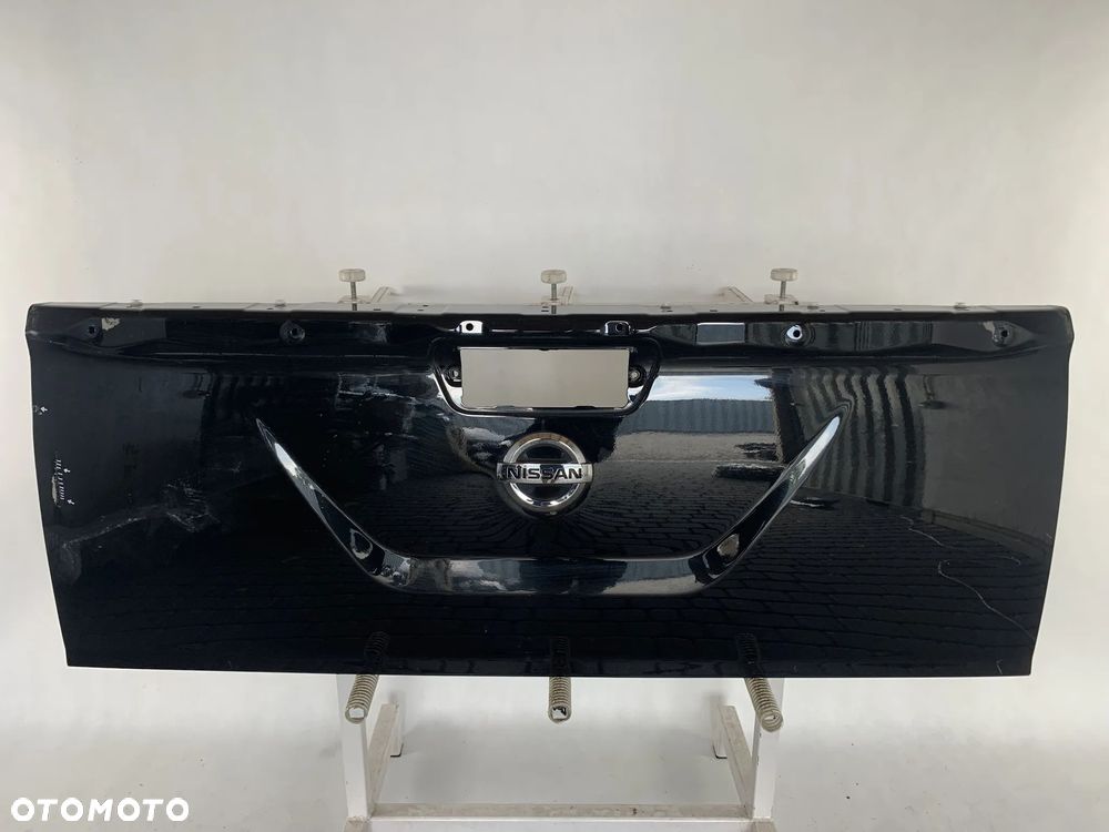 Nissan Navara D23 15r Klapa tyl tylna 2015 - 1