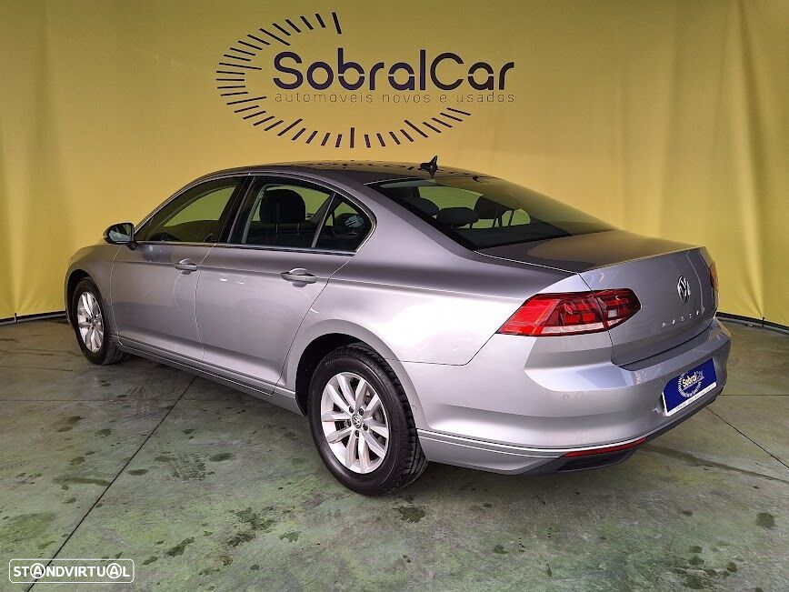 VW Passat 1.6 TDI Confortline DSG - 4