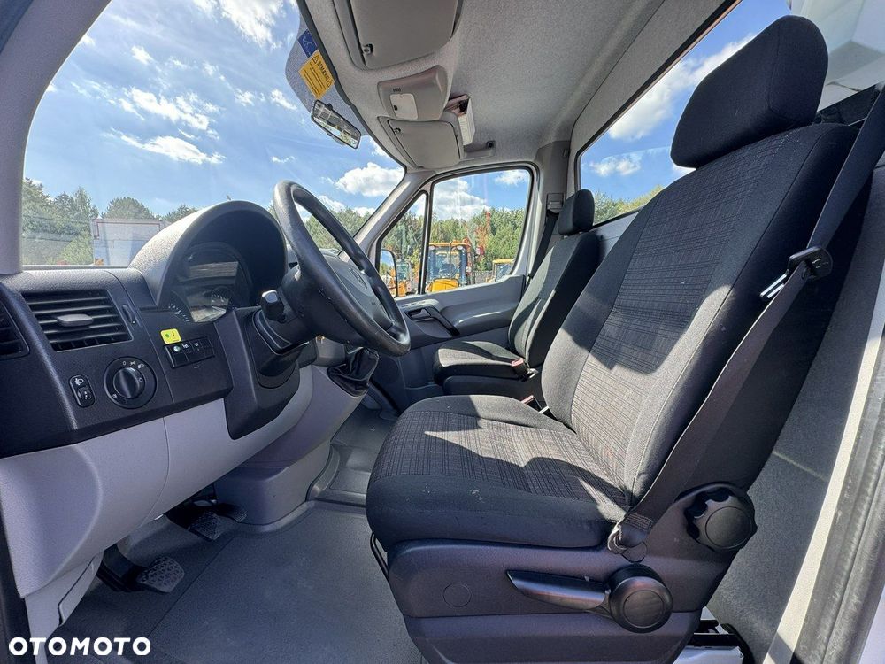 Mercedes-Benz Sprinter Zwyżka Podnośnik Koszowy VERSALIFT VTX-240 UDT - 23