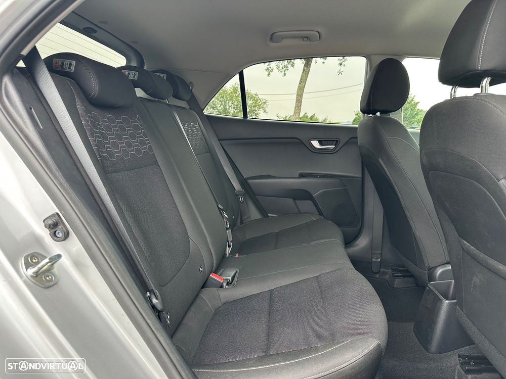 Kia Rio 1.2 CVVT Urban - 24