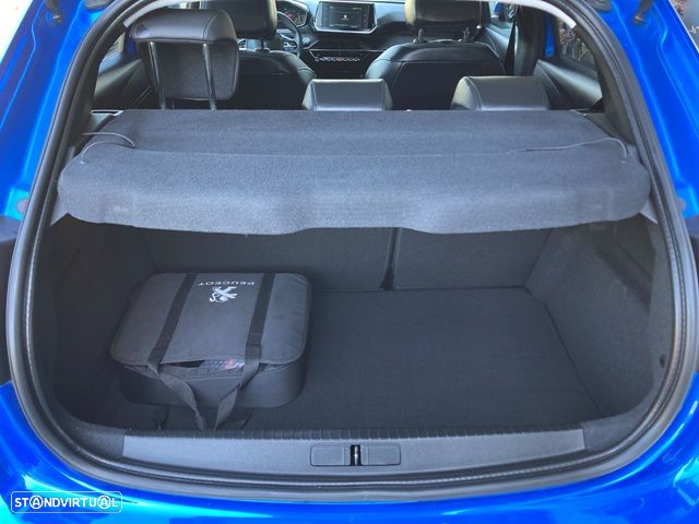 Peugeot e-208 Allure - 34