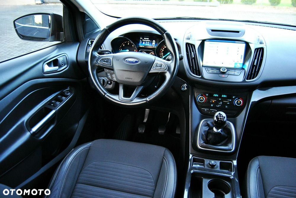 Ford Kuga 2.0 TDCi 4x2 Titanium - 6