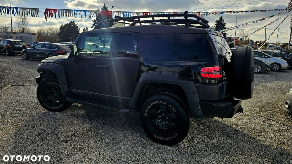 Toyota FJ - 6