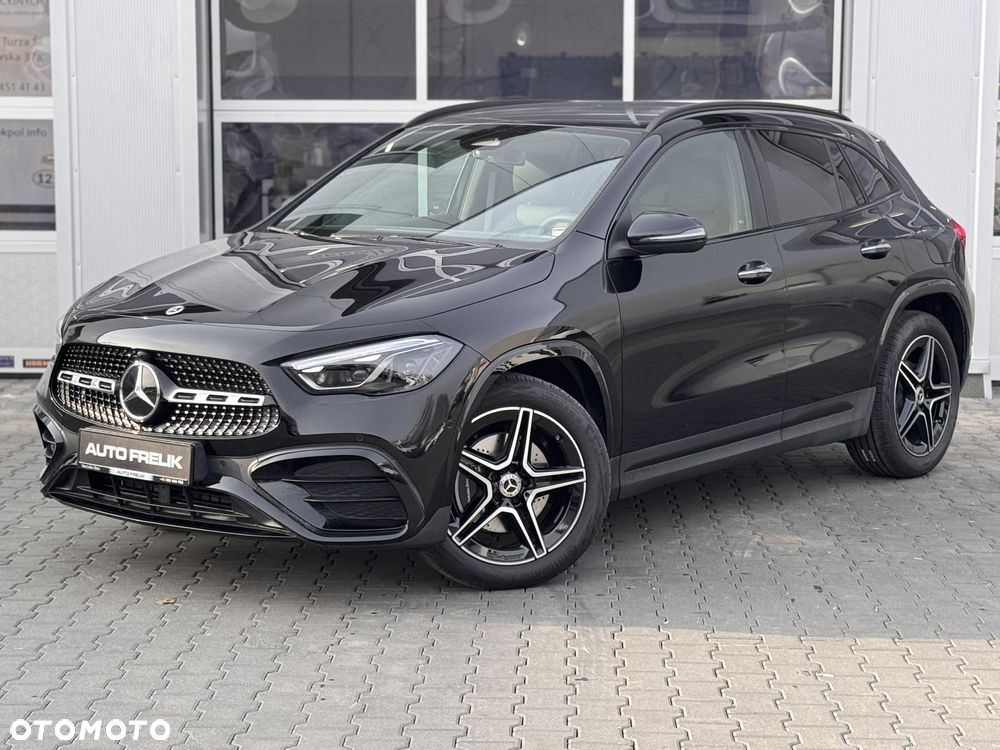 Mercedes-Benz GLA 200 AMG Line - 2