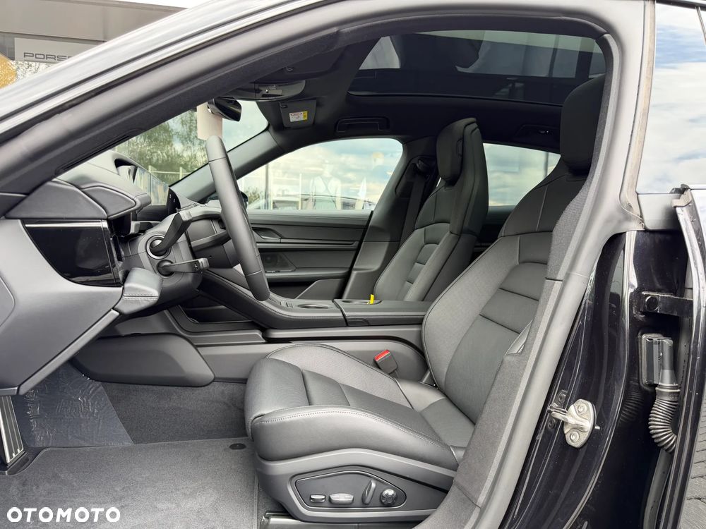 Porsche Taycan 4S Sport Black Edition - 15
