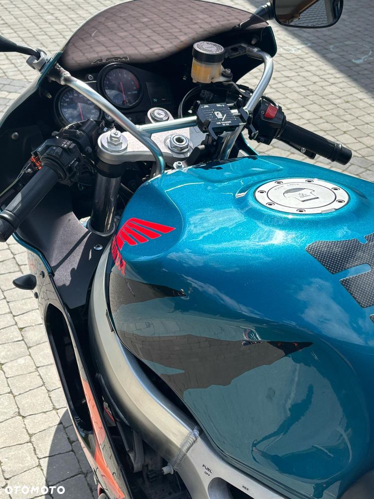 Honda CBR - 4