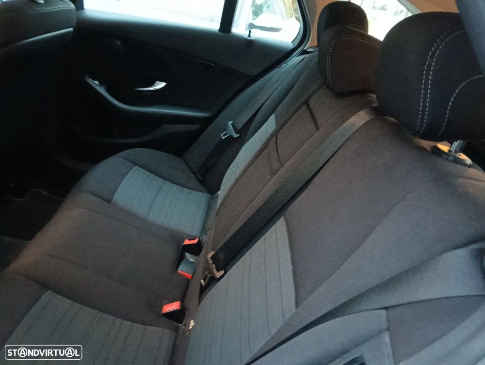 Mercedes-Benz C 180 BlueTEC Avantgarde - 35