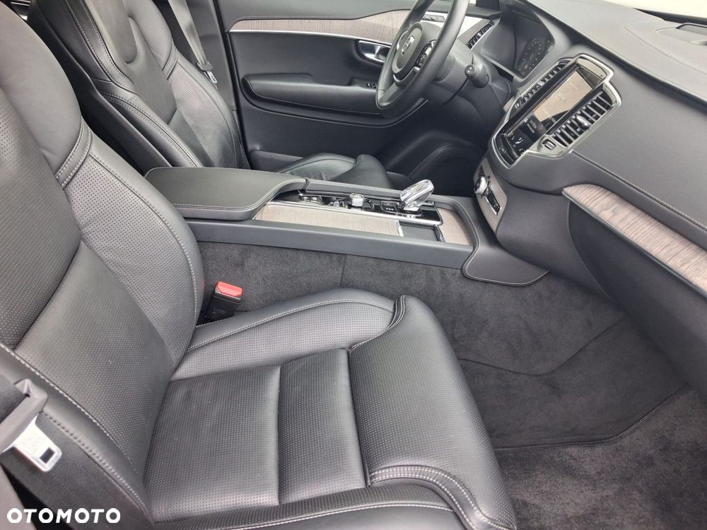 Volvo XC 90 - 13