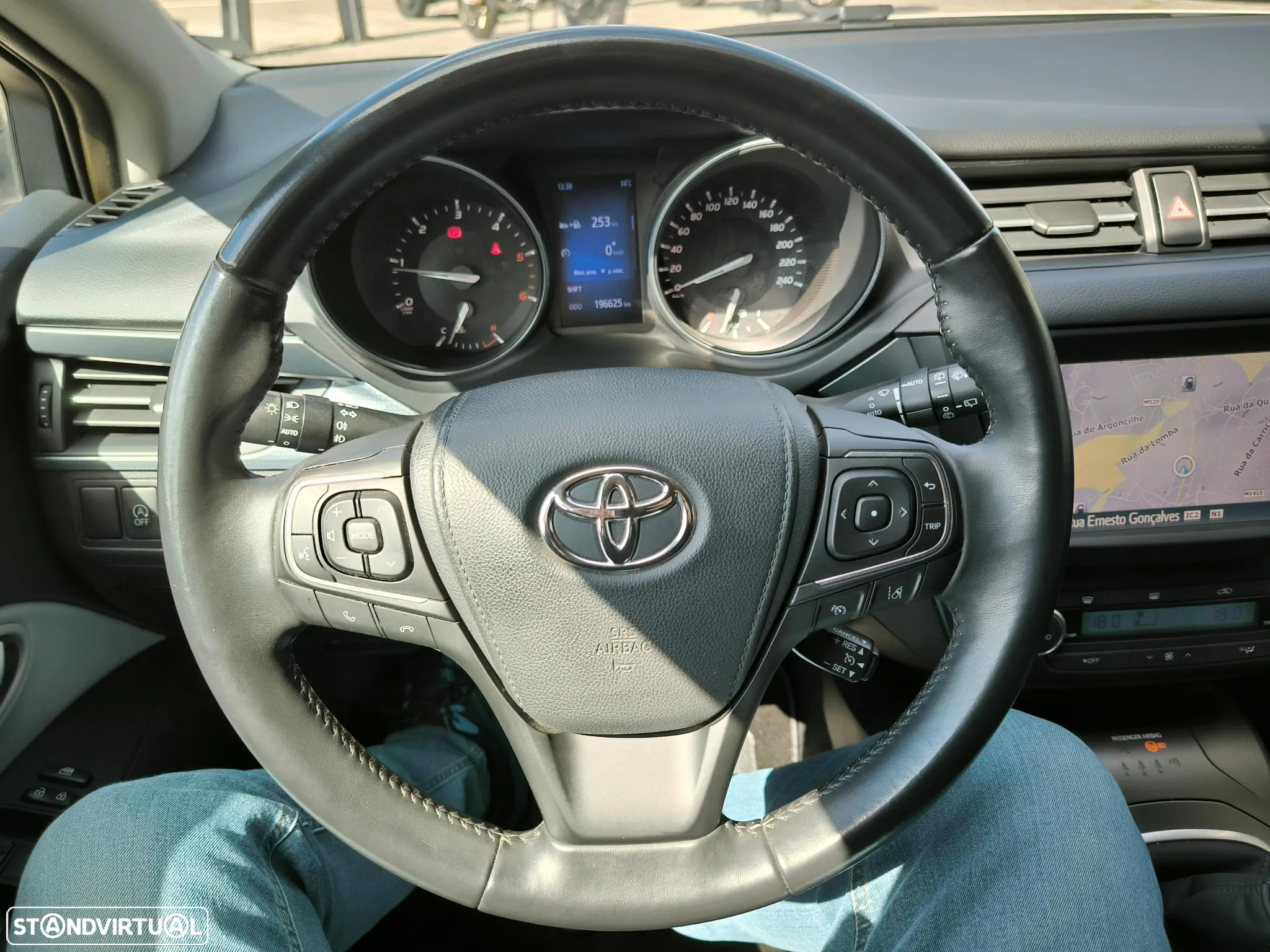 Toyota Avensis Touring Sports 1.6 D-4D Exclusive +P.Business - 14