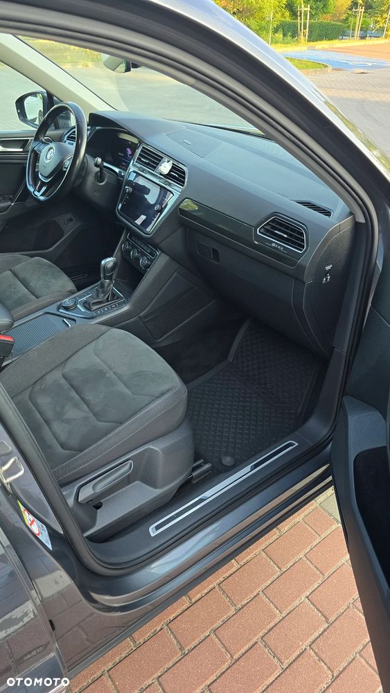 Volkswagen Tiguan - 16