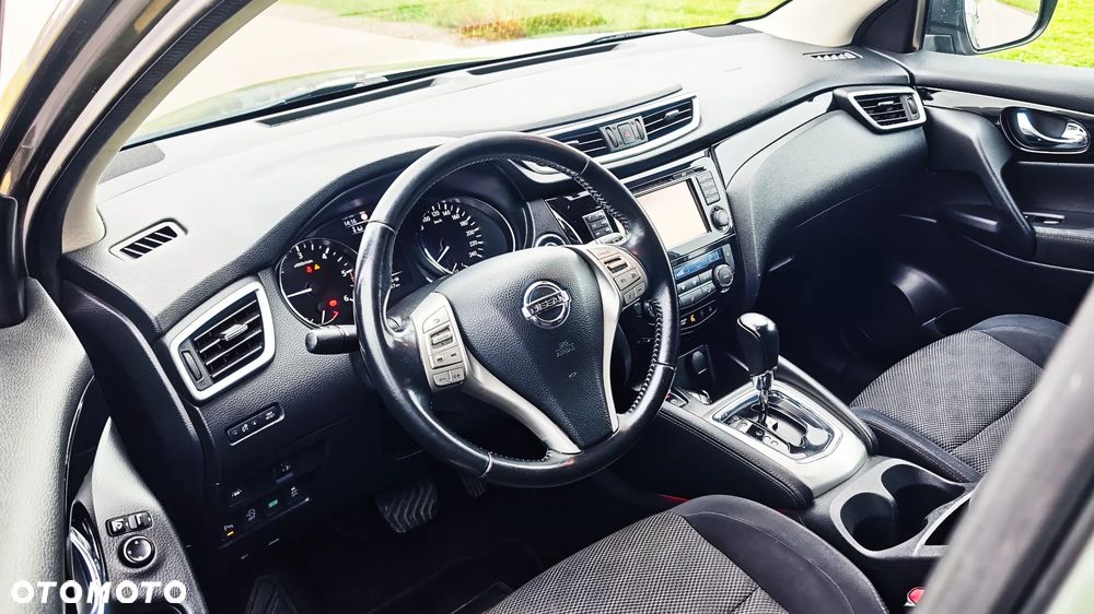 Nissan Qashqai - 12