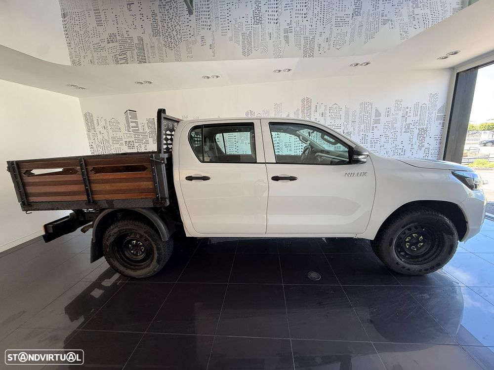 Toyota Hilux 2.4 D-4D 4WD CD CH - 5