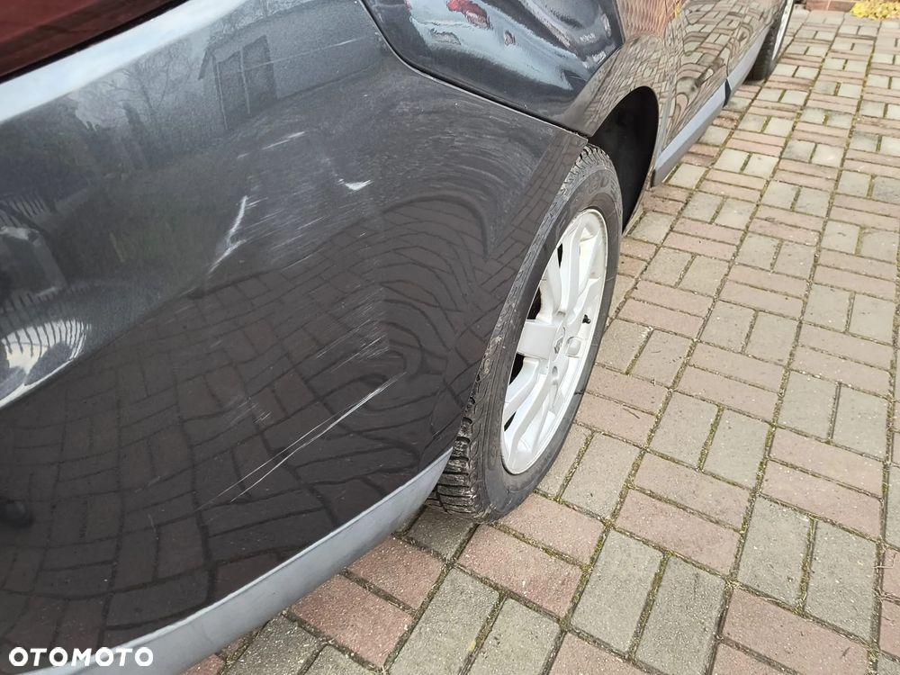 Renault Megane dCi 110 FAP Paris - 6