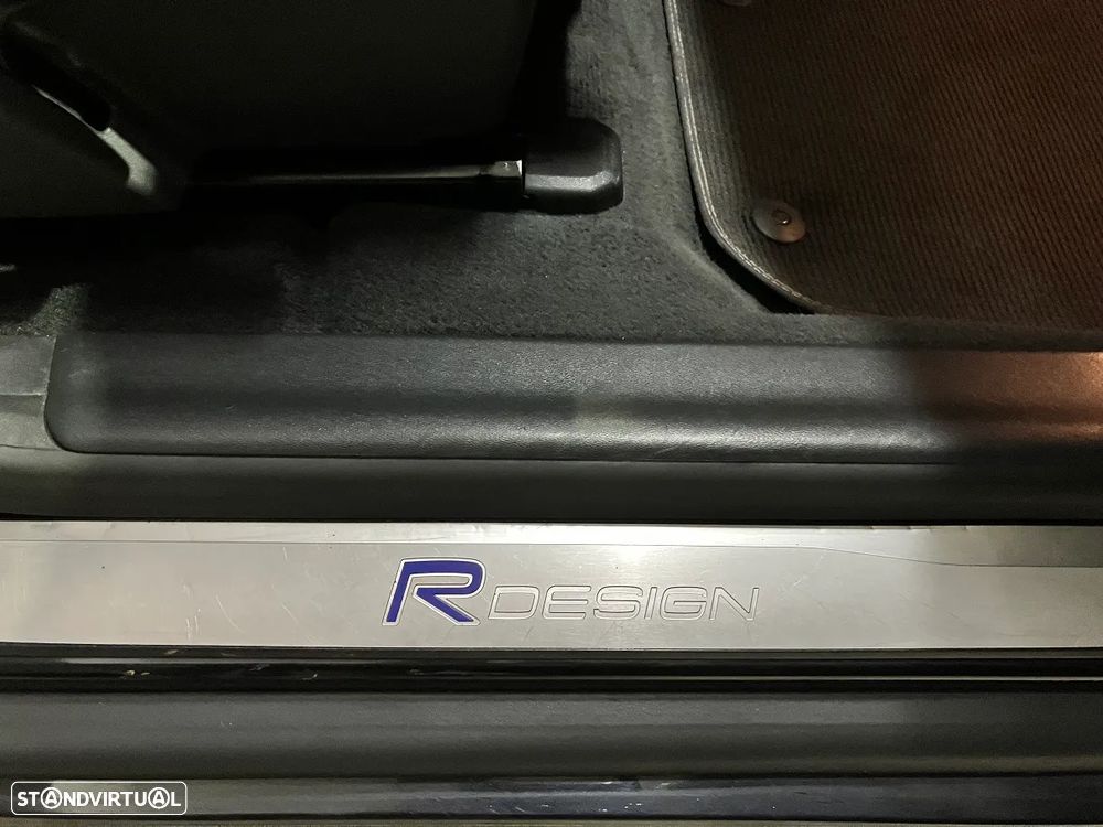 Volvo XC 60 2.0 D4 DRIVe R-Design - 17