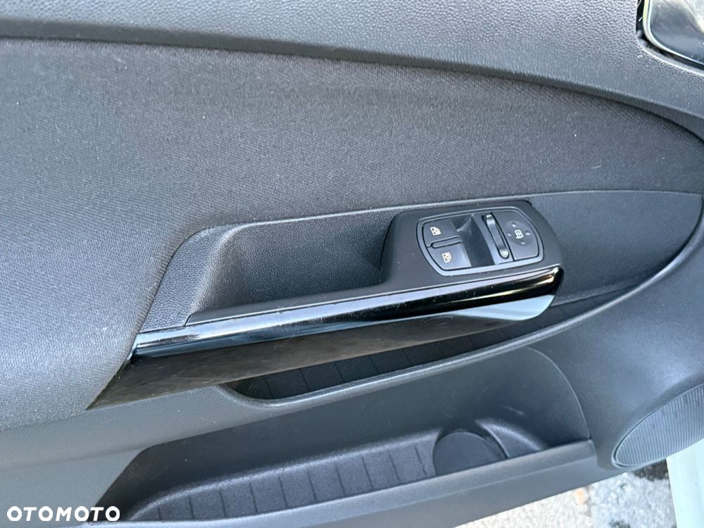 Opel Corsa - 25