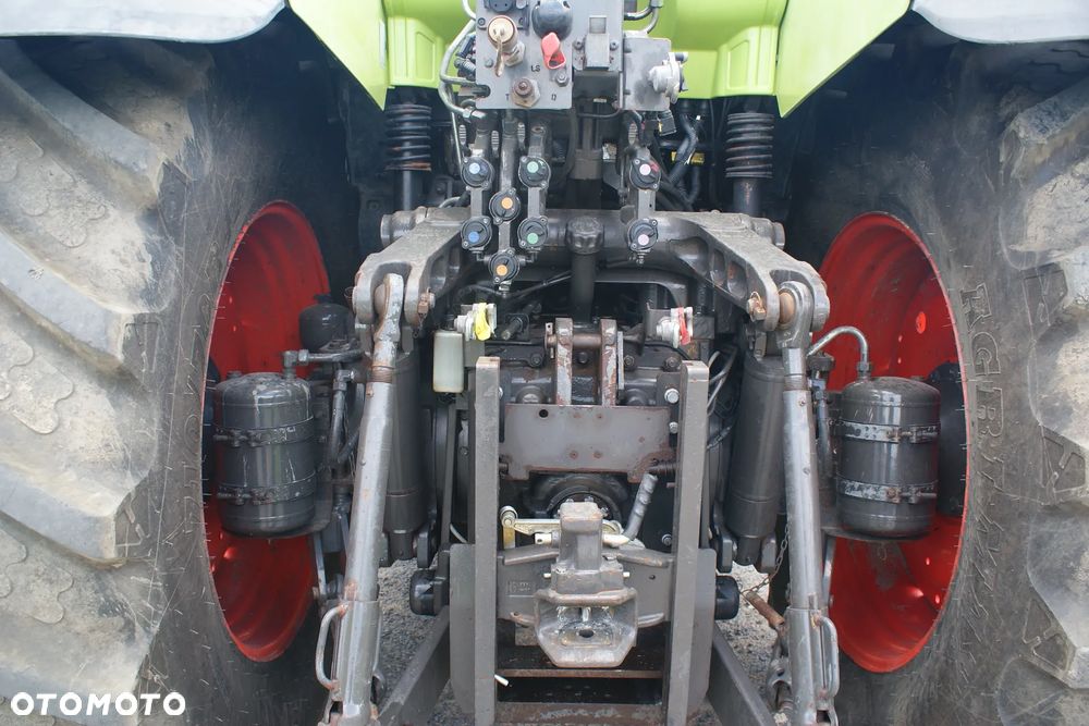 Claas Axion 830 CMATIC - 13