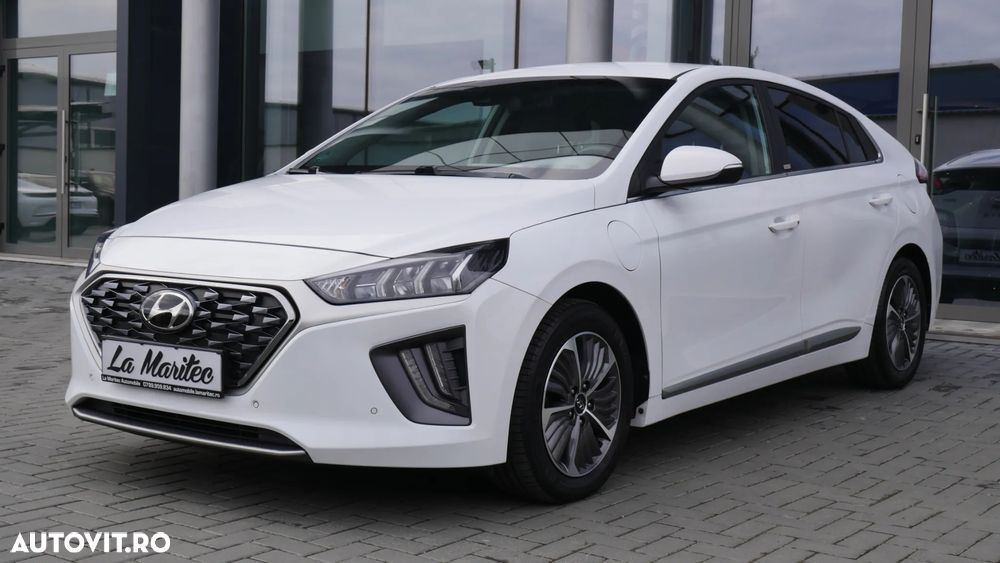Hyundai IONIQ - 8
