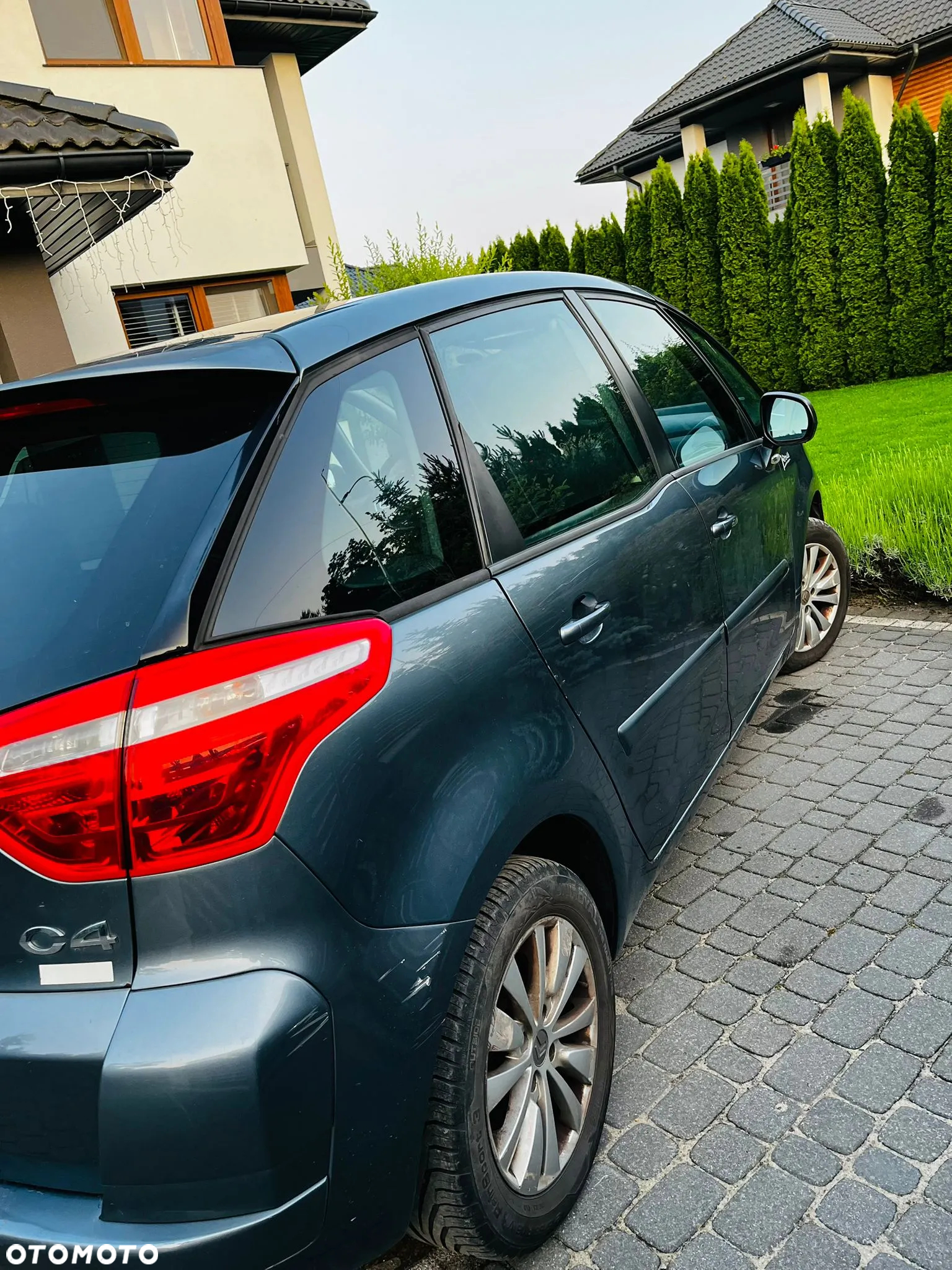 Citroën C4 Picasso 2.0i Exclusive MCP - 4