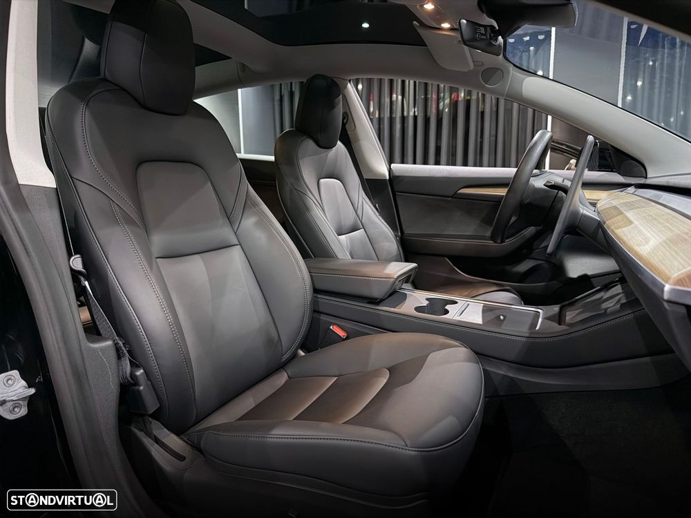 Tesla Model 3 Standard RWD - 35