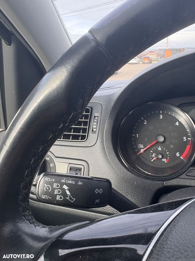 Volkswagen Polo - 7