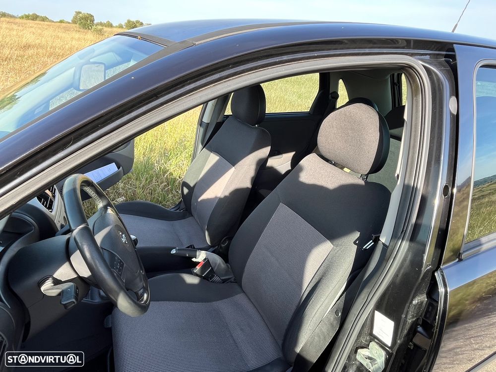 Opel Corsa 1.2 16V Cosmo - 9