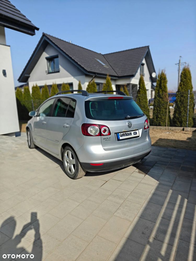 Volkswagen Golf Plus 1.9 TDI DPF United - 5