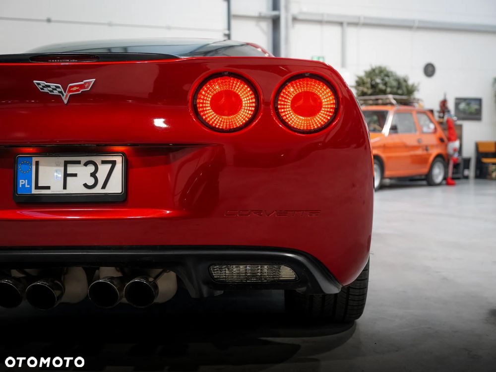 Chevrolet Corvette - 7