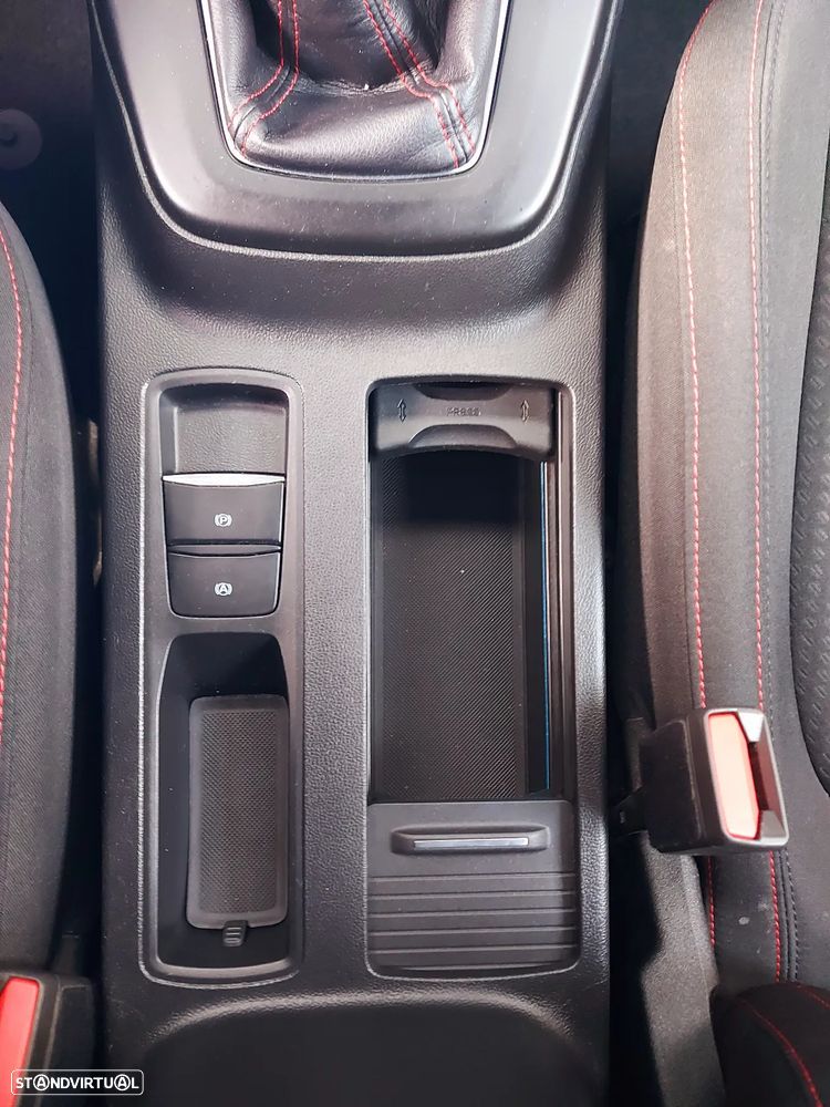 Ford Focus SW 1.0 EcoBoost ST-Line X - 36