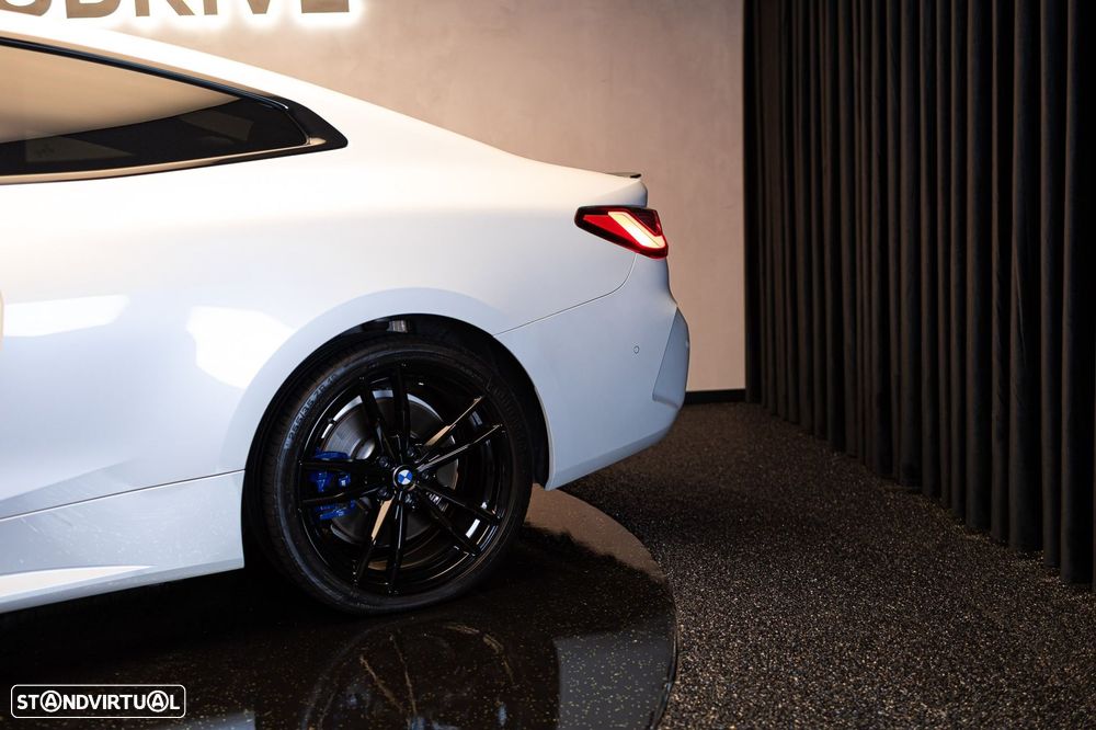 BMW 430 i Desportiva M Auto - 32