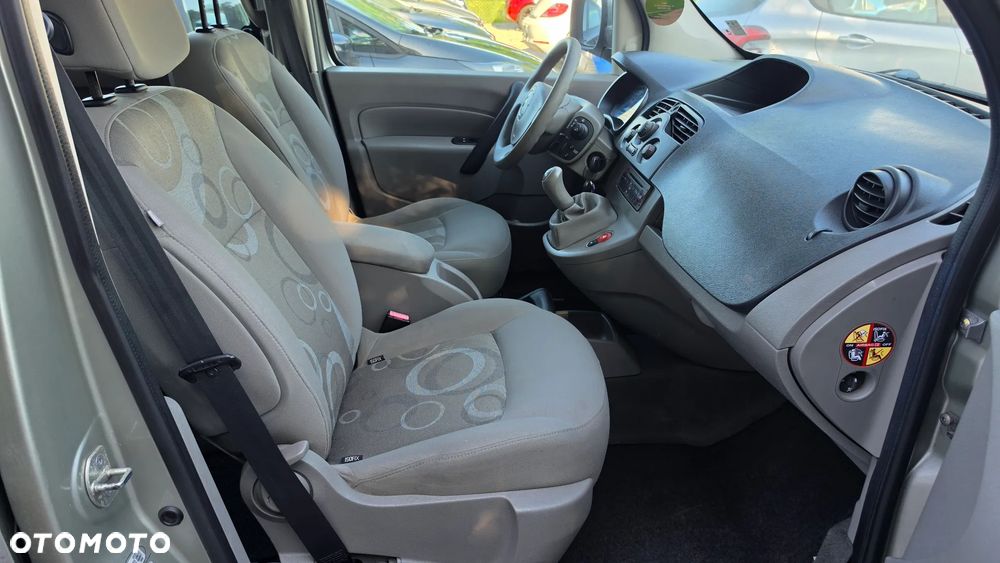 Renault Kangoo 1.6 8V 90 Happy Family - 15