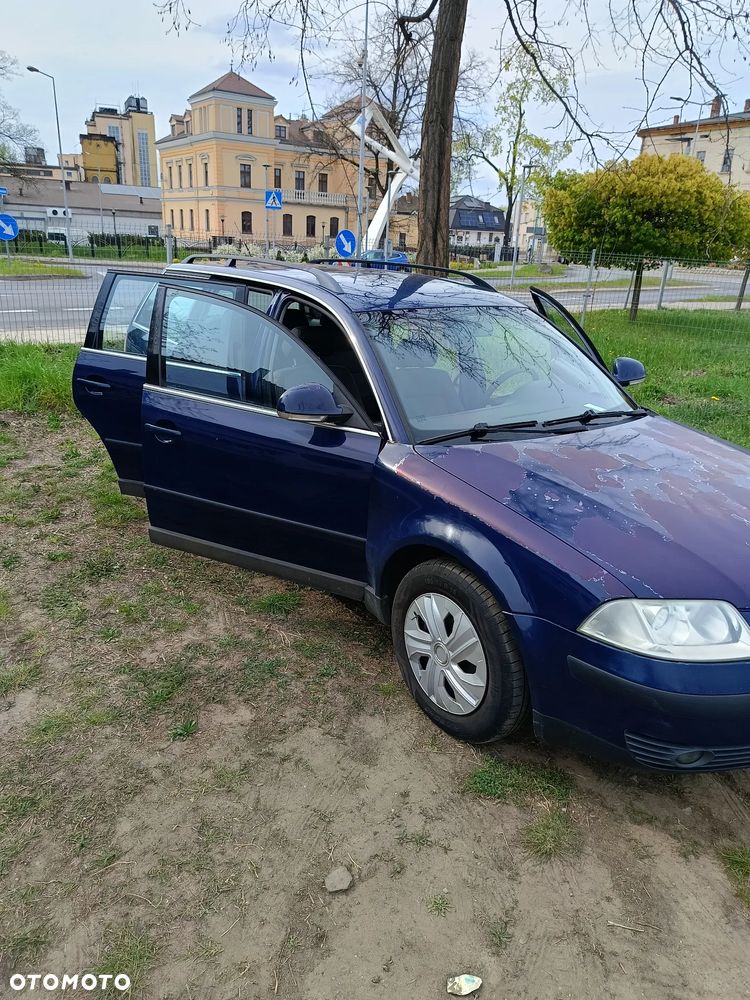 Volkswagen Passat 1.9 TDI Comfortline - 7