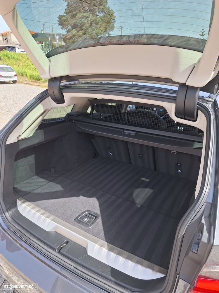 BMW 330 e Line Sport Auto - 16