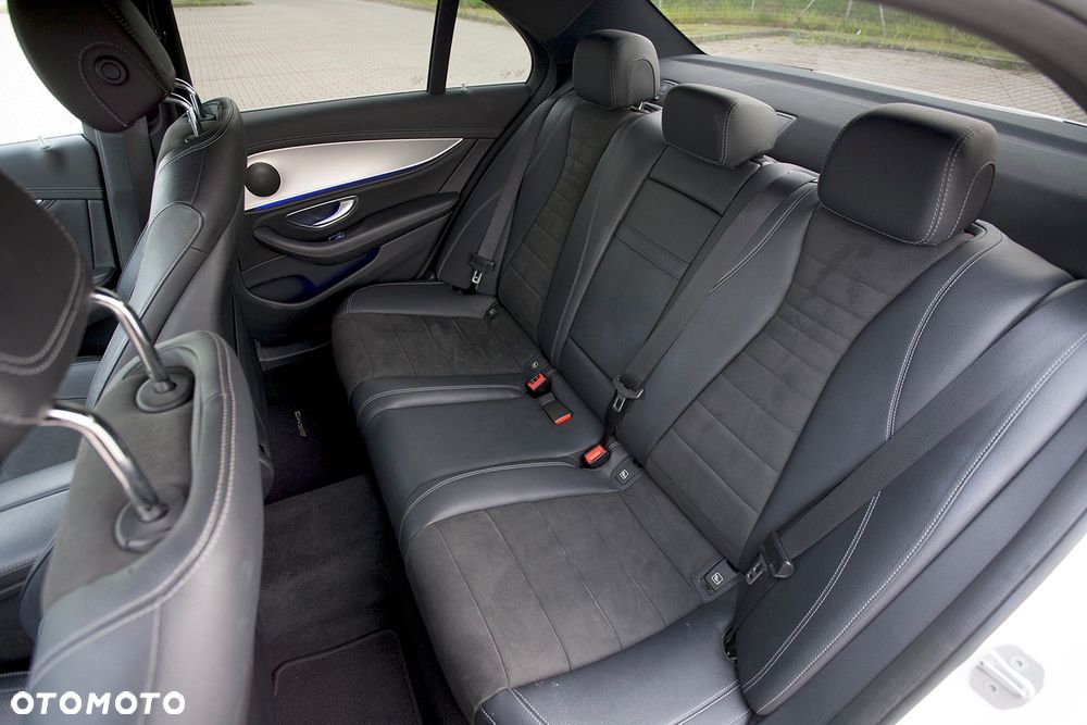Mercedes-Benz Klasa E 350 D 9G-TRONIC AMG Line - 8