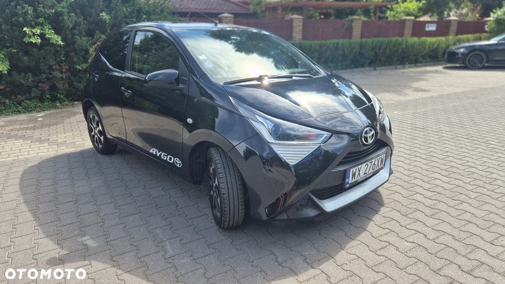 Toyota Aygo x.shift x-play connect - 8