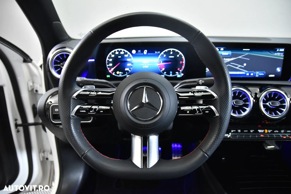 Mercedes-Benz A 220 d Sedan 8G-DCT AMG Line - 18