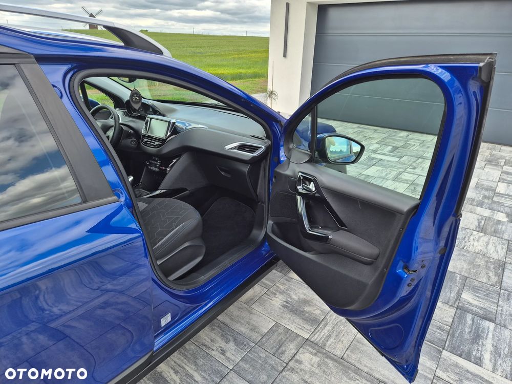 Peugeot 2008 BlueHDi 100 STOP & START Signature - 30