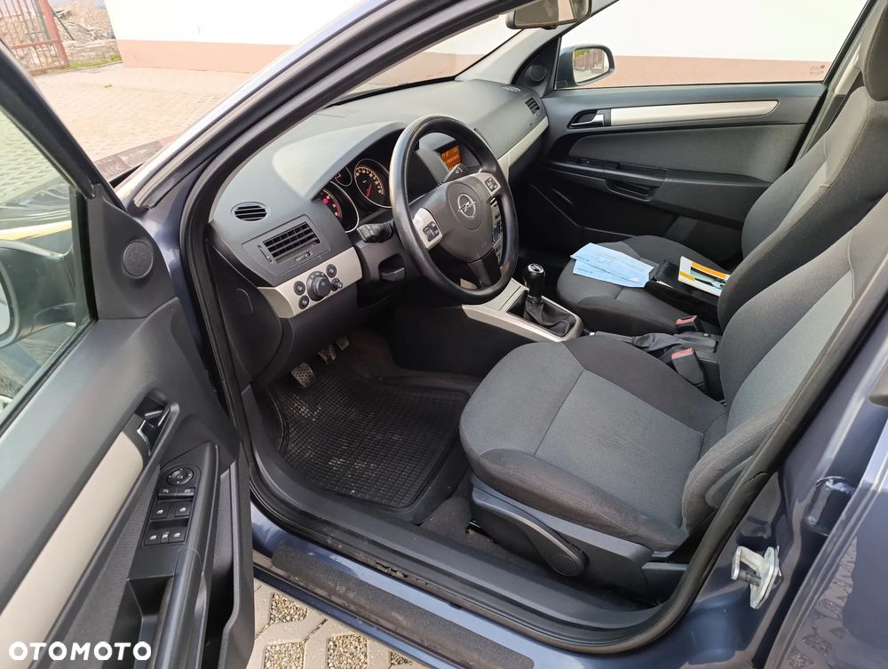 Opel Astra 1.6 Edition Plus - 4
