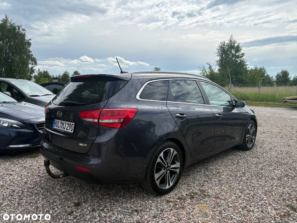 Kia Ceed 1.6 CRDi 136 DCT ISG Platinum Edition - 3