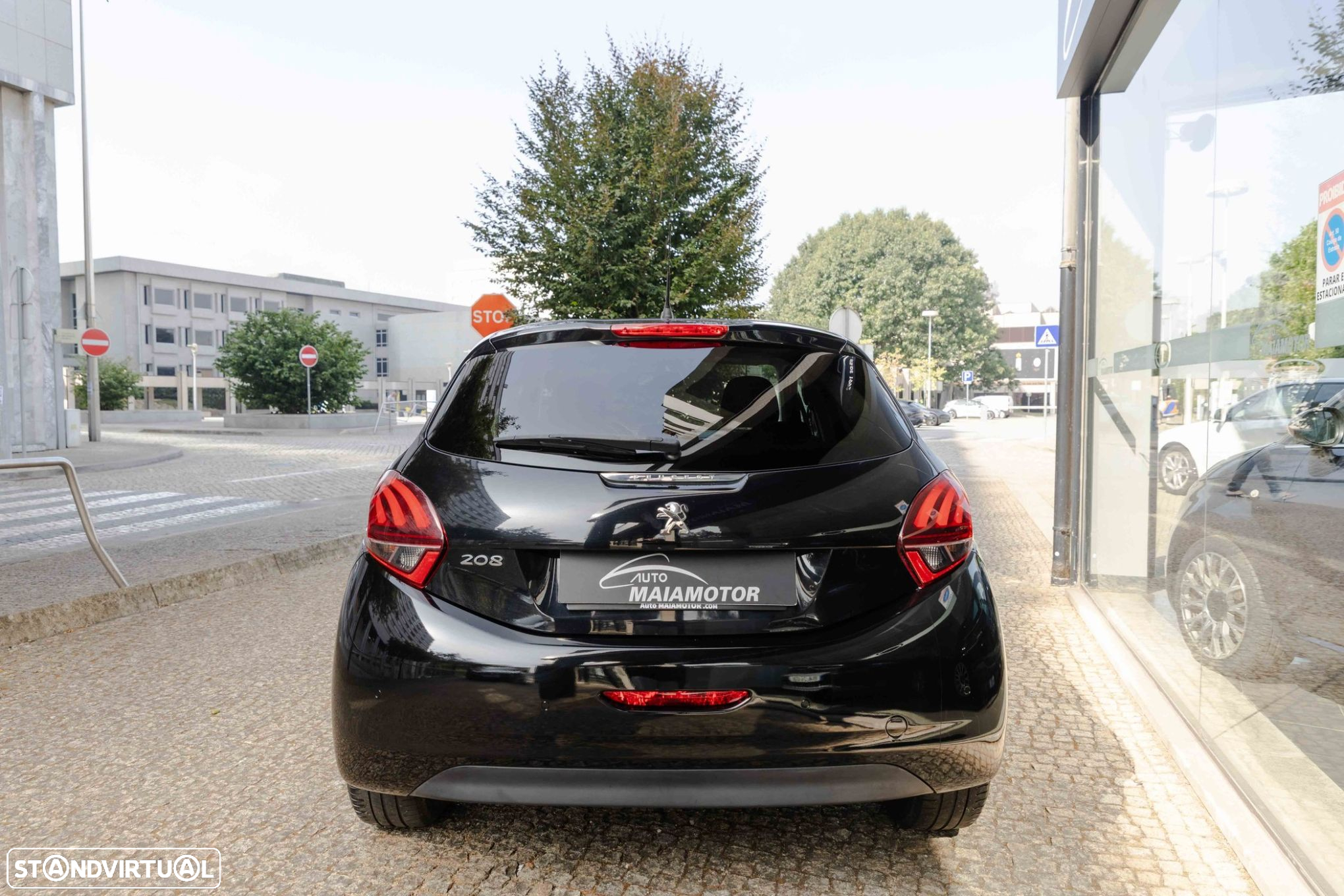 Peugeot 208 1.5 BlueHDi Signature - 19