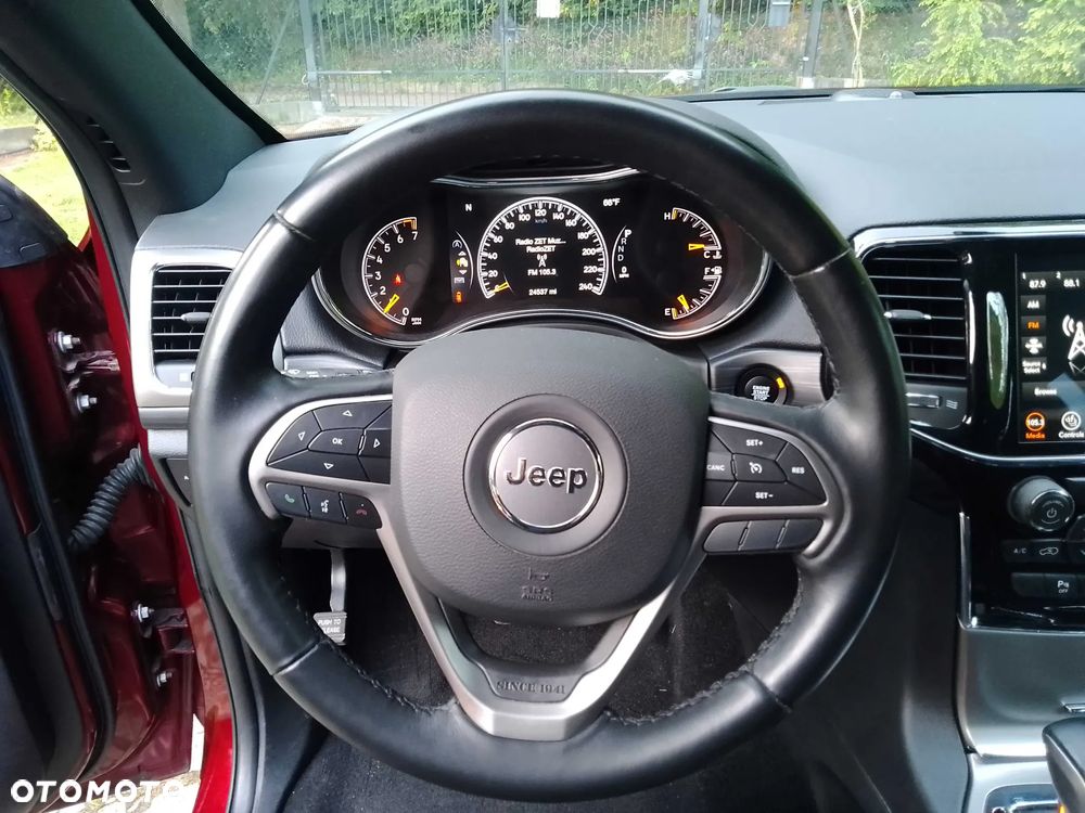 Jeep Grand Cherokee - 13