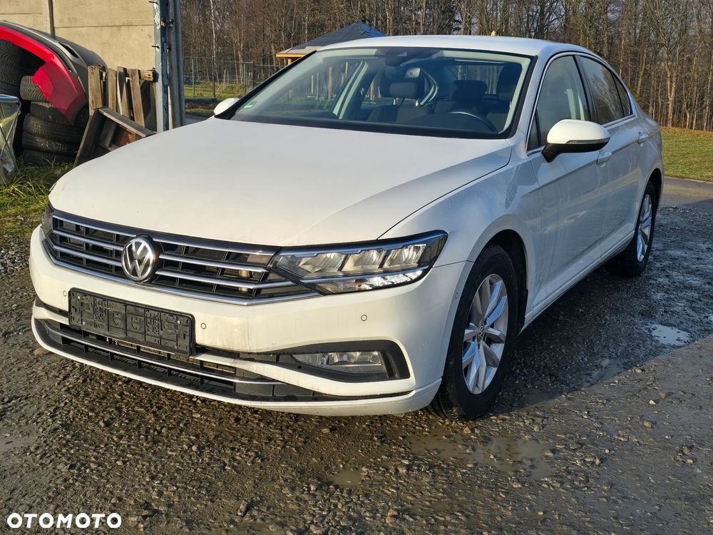 Volkswagen Passat 2.0 TDI (BlueMotion Technology) Comfortline - 2